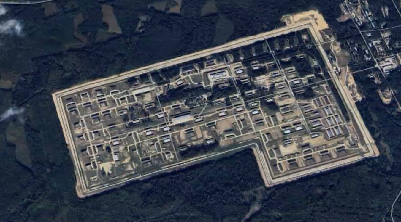 Huge Explosion Devastates Russian Arsenal in Kirzhach