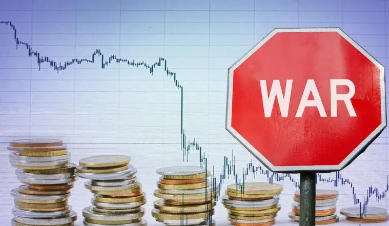 August-September The Looming Fiscal Cliff for Russia's Economy