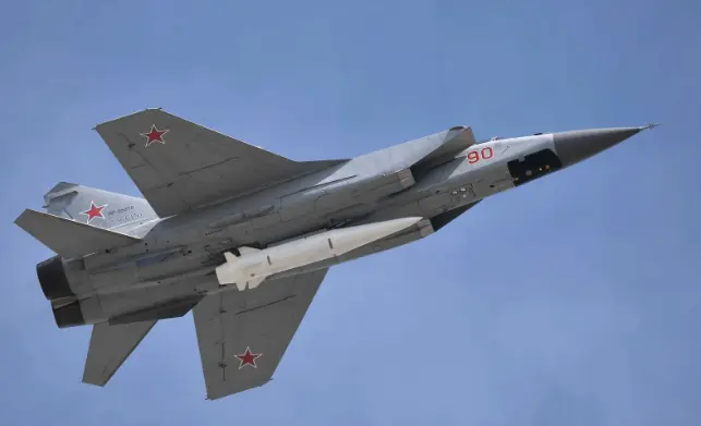 The Russian hypersonic "Kinzhal" missed 3 times in a row.